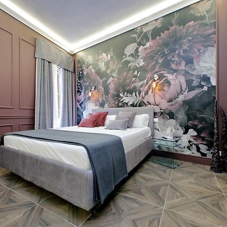 Ych-Butterfly Flat Close Trevi Fountain Рим Екстер'єр фото